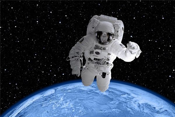 What does it mean to dream of astronauts? What does it mean to dream of astronauts?