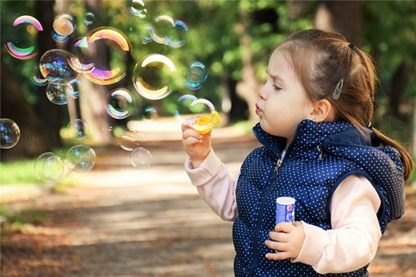What does it mean to dream of a little girl? What does it mean to dream of a little girl?