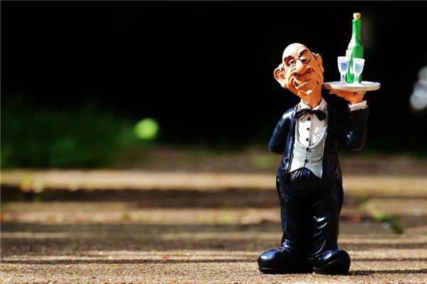 What does it mean to dream of a hotel waiter? What does it mean to dream of a hotel waiter?