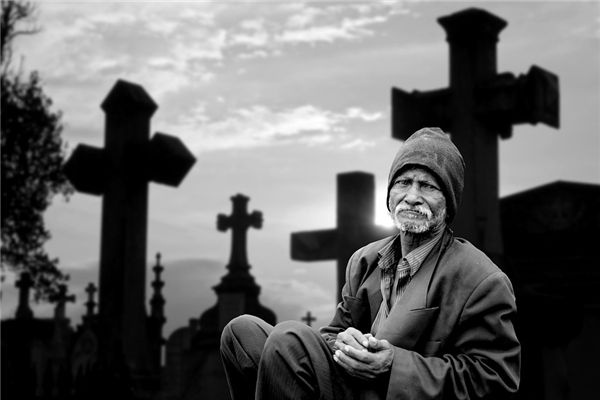 I dream of giving gifts to deceased relatives.