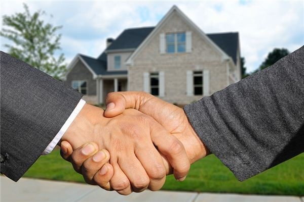 What does it mean to dream about a broker? What does it mean to dream about a broker?
