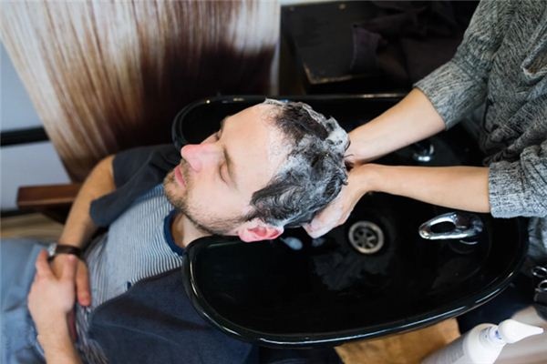 What does it mean to dream about dandruff? What does it mean to dream about dandruff?