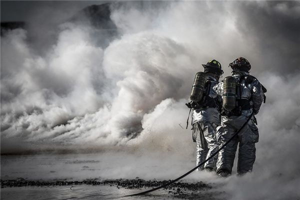 What does it mean to dream of firefighters? What does it mean to dream of firefighters?