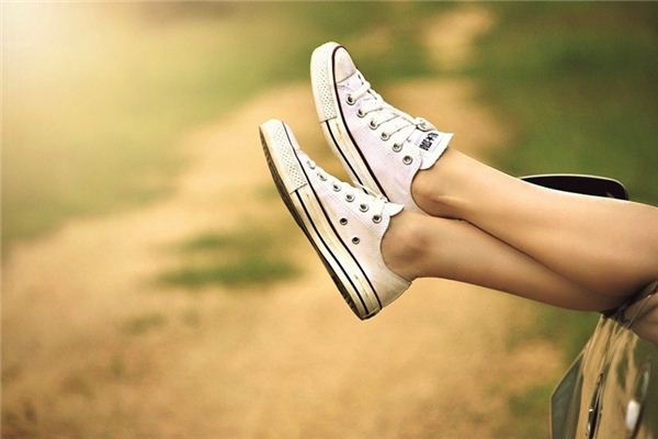 What does it mean to dream about feet? What does it mean to dream about feet?