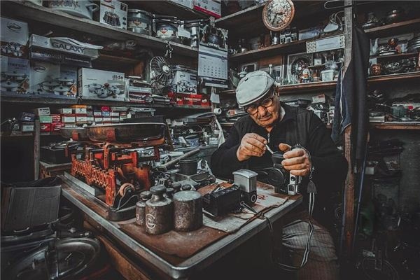 Dreaming of mechanics and mechanical technicians