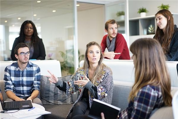 What does it mean to dream about your boss?