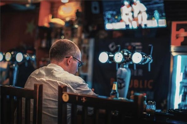 What does it mean to dream of a tavern owner? What does it mean to dream of a tavern owner?
