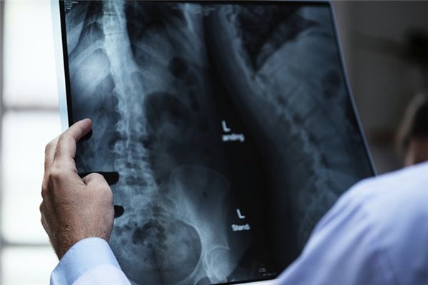 What does it mean to dream of an orthopedic surgeon? What does it mean to dream of an orthopedic surgeon?