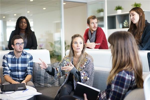 What does it mean to dream about your boss? What does it mean to dream about your boss?