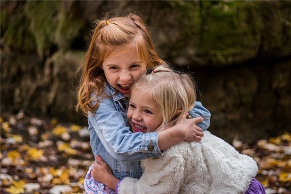I dreamed of two little girls I dreamed of two little girls