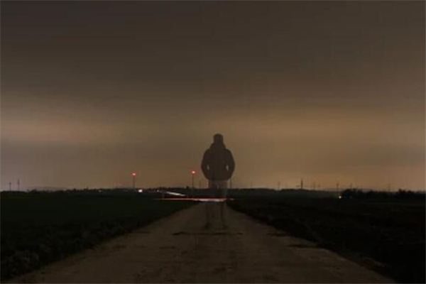 What does it mean to dream of an invisible person? What does it mean to dream of an invisible person?