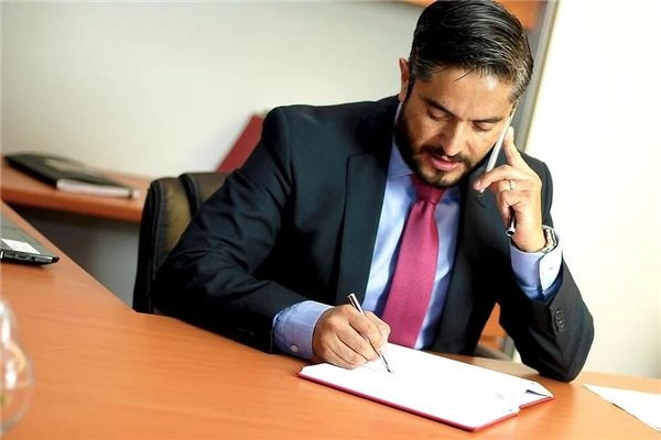 Dreaming of bailiffs and guarantors