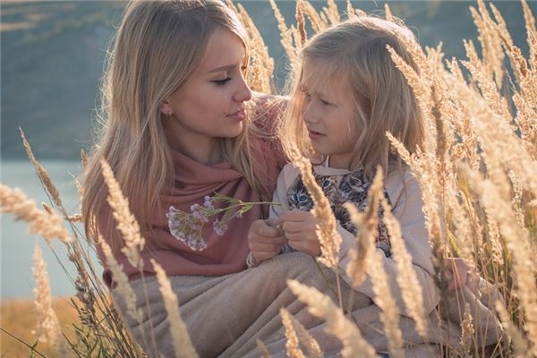 What does it mean to dream about your aunt? What does it mean to dream about your aunt?