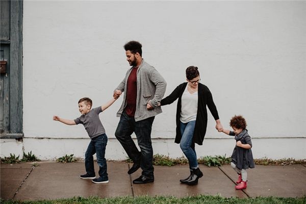 What does it mean to dream of your whole family? What does it mean to dream of your whole family?