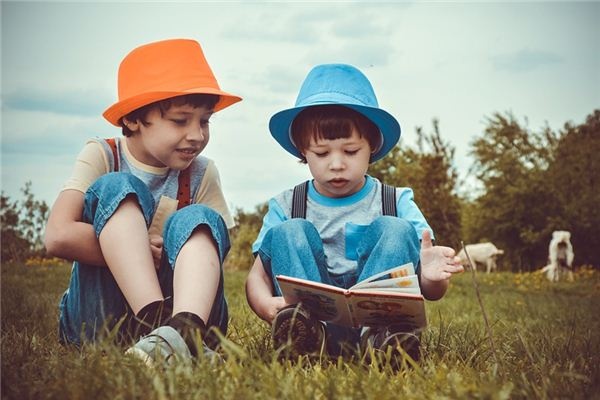 What does it mean to dream of cousins? What does it mean to dream of cousins?