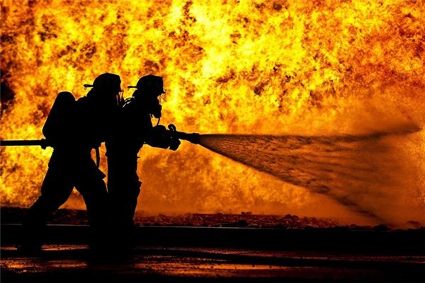 What does it mean to dream of firefighters? What does it mean to dream of firefighters?