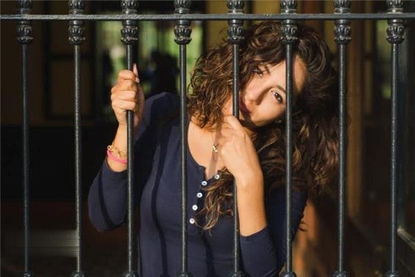 Dreaming of prisoners and criminals