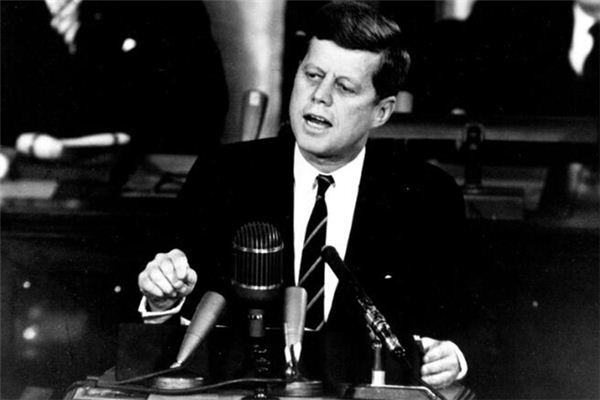 What does it mean to dream of Kennedy? What does it mean to dream of Kennedy?