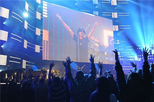What does it mean to dream of celebrities? What does it mean to dream of celebrities?