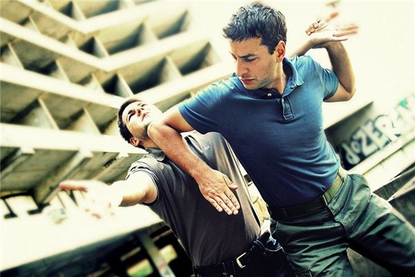What does it mean to dream of beating your brother? What does it mean to dream of beating your brother?