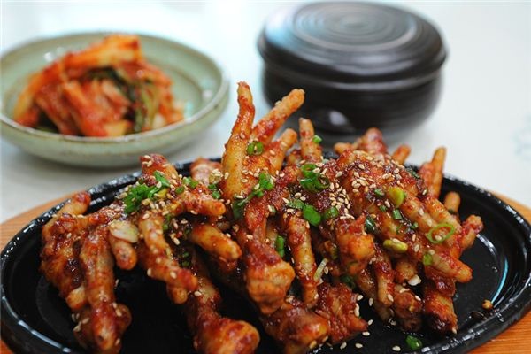 What does it mean to dream of chicken feet? What does it mean to dream of chicken feet?