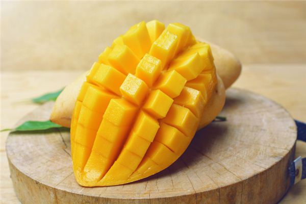 Dreaming of mangoes and drinking mango juice