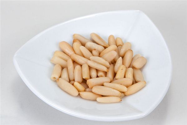 What does it mean to dream of pine nuts? What does it mean to dream of pine nuts?