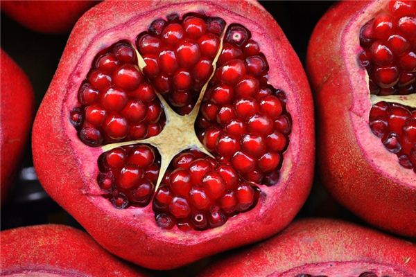 What does it mean to dream of fruit? What does it mean to dream of fruit?