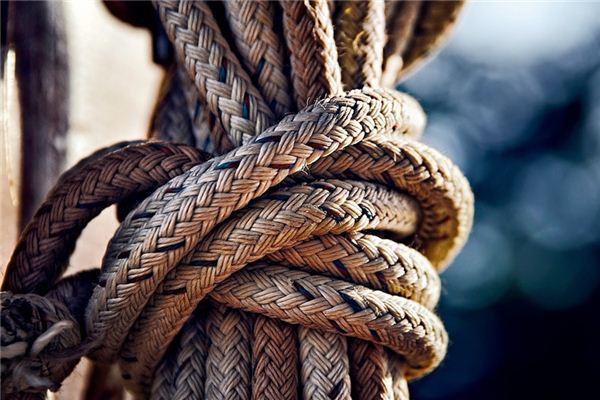 What does it mean to dream of knots? What does it mean to dream of knots?