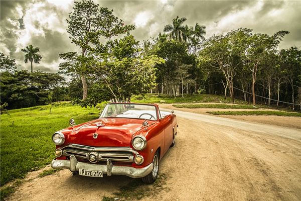 What does it mean to dream about a car? What does it mean to dream about a car?