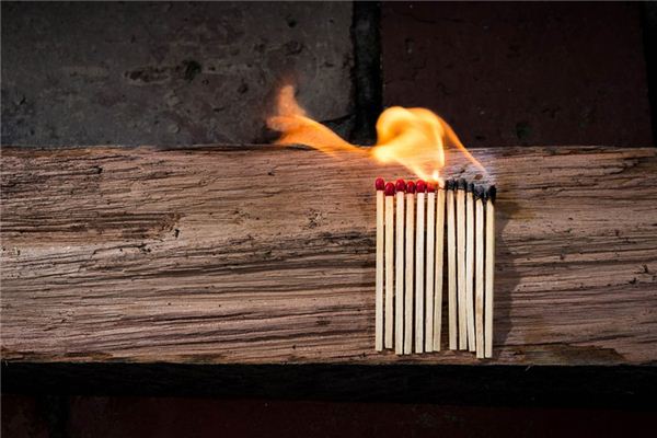 What does it mean to dream of matches? What does it mean to dream of matches?