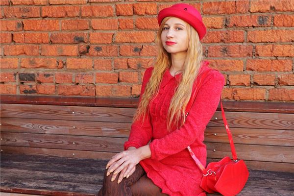 What does it mean to dream of red clothes? What does it mean to dream of red clothes?