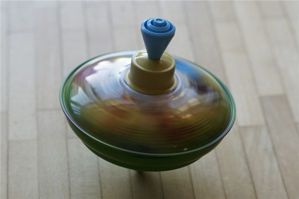What does it mean to dream of a spinning top? What does it mean to dream of a spinning top?