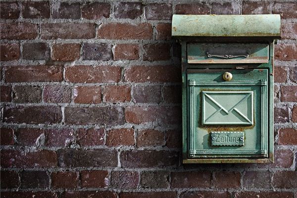 What does it mean to dream about a mailbox? What does it mean to dream about a mailbox?