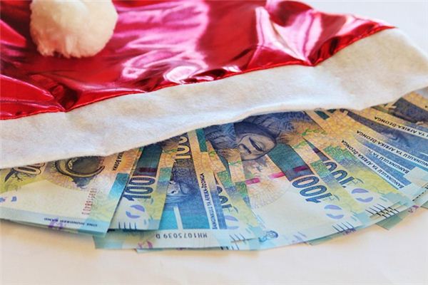 What does it mean to dream of someone giving me money? What does it mean to dream of someone giving me money?