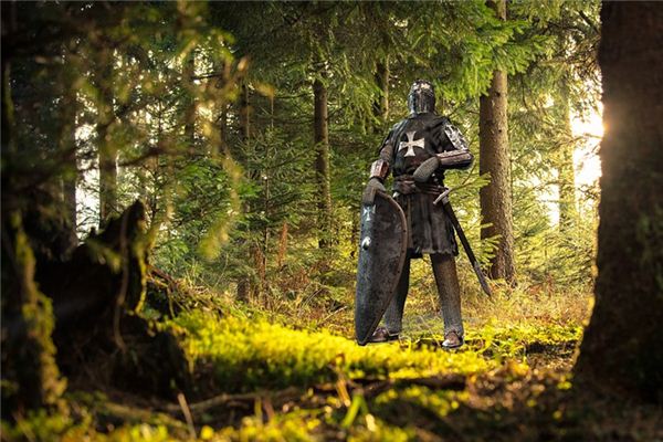 What does it mean to dream of armor? What does it mean to dream of armor?