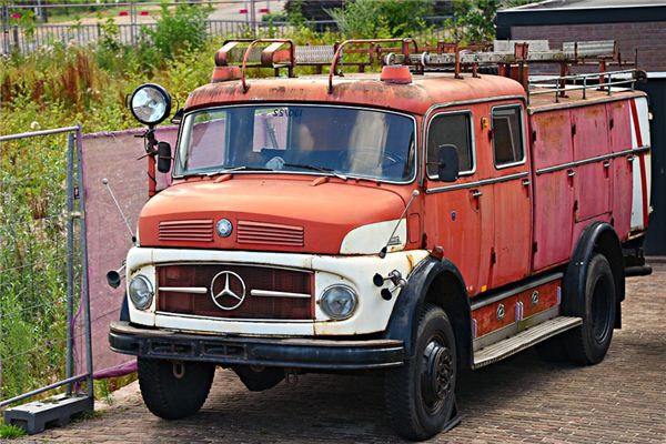 What does it mean to dream of a fire truck? What does it mean to dream of a fire truck?