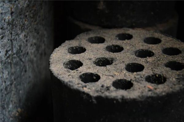 What does it mean to dream of honeycomb briquettes? What does it mean to dream of honeycomb briquettes?