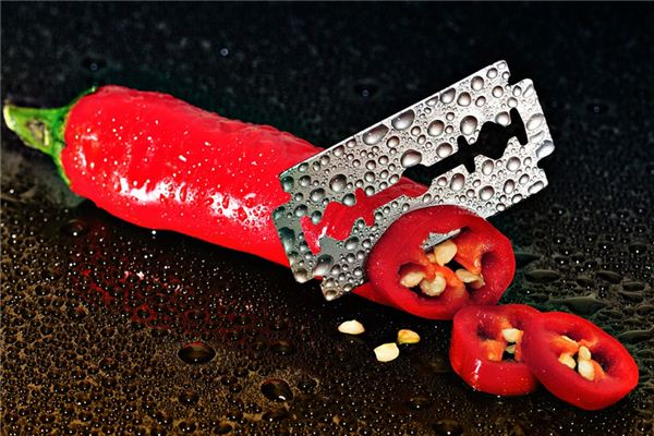 What does it mean to dream of razor blades? What does it mean to dream of razor blades?