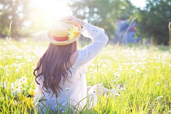 What does it mean to dream of women's clothes? What does it mean to dream of women's clothes?