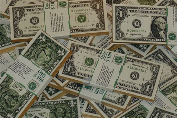 Dreaming of counterfeit money Dreaming of counterfeit money