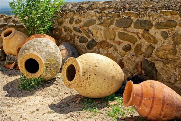 What does it mean to dream of an urn?
