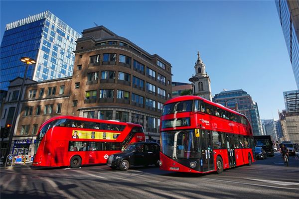 What does it mean to dream of a public bus? What does it mean to dream of a public bus?