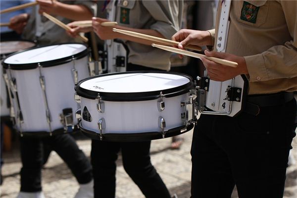 What does it mean to dream of playing drums? What does it mean to dream of playing drums?
