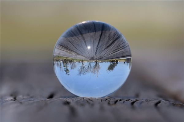 What does it mean to dream of a luminous pearl? What does it mean to dream of a luminous pearl?