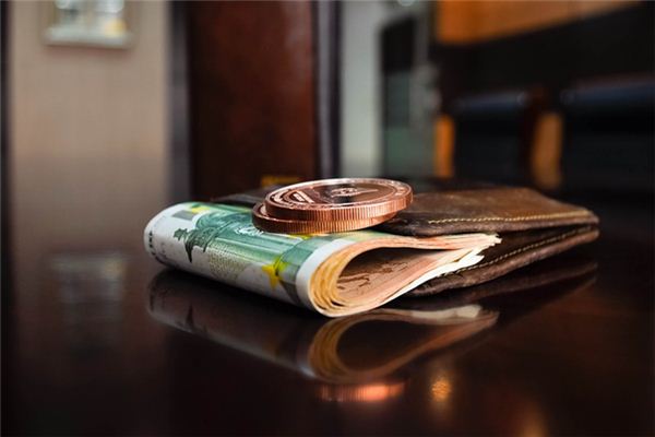 What does it mean to dream about a wallet? What does it mean to dream about a wallet?