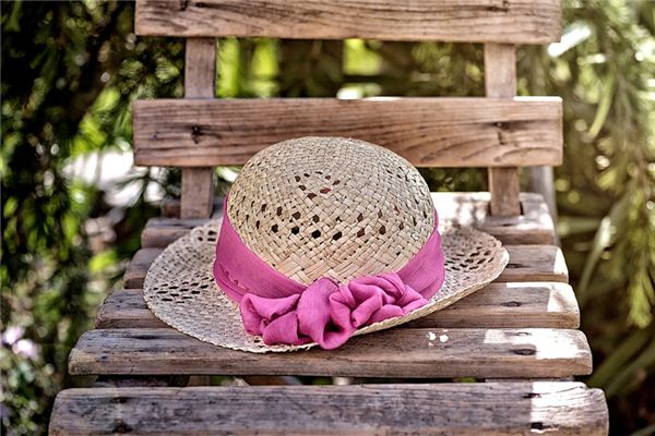 What does it mean to dream of a straw hat? What does it mean to dream of a straw hat?