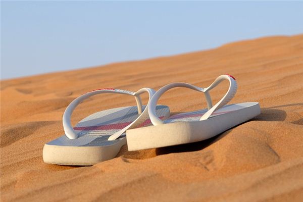 What does it mean to dream of slippers? What does it mean to dream of slippers?
