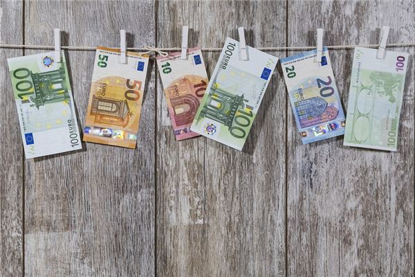 What does it mean to dream about pocket money? What does it mean to dream about pocket money?