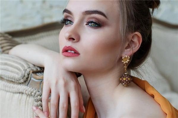 Dreaming of earrings and bracelets